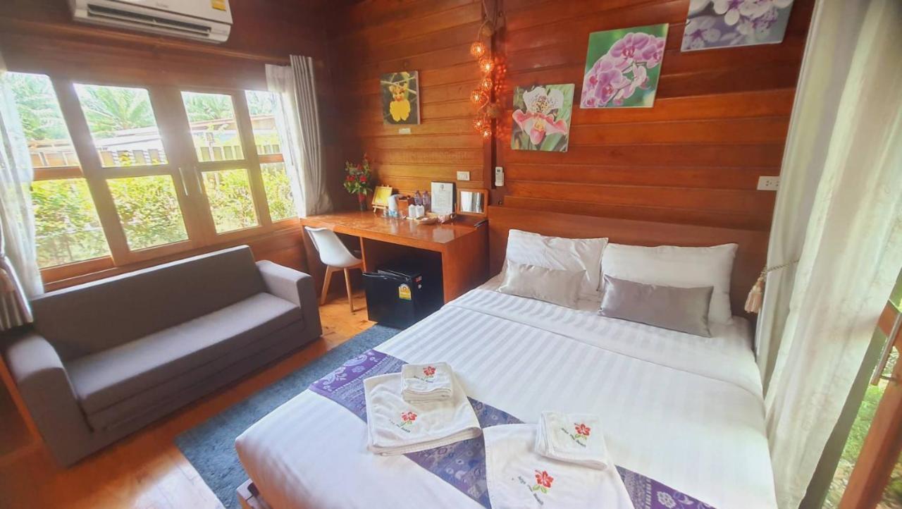 Ban Chong Phli Areeya Phubeach Resort Wooden House מראה חיצוני תמונה